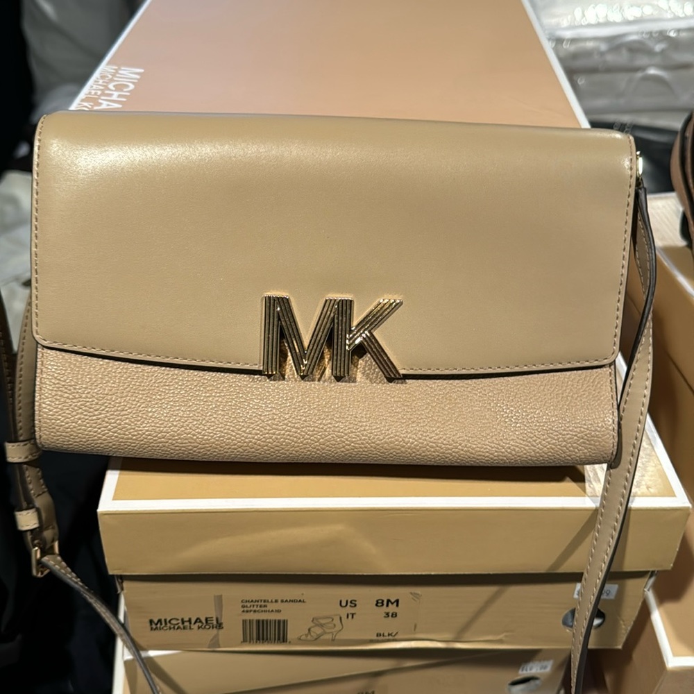 MICHAEL KORS CROSSBODY BAG